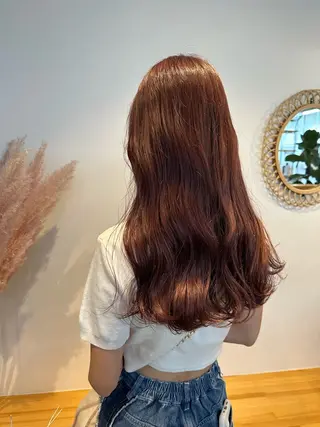 セミロング カラー yuika .のヘアスタイル