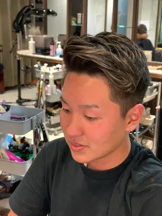 メンズ Leverage所属・【店長】外国人風 メンズヘア尾上雄輝のヘアスタイル