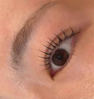 マツエク・マツパ eyelash salon f所属・鈴木 百音のマツエク・マツパデザイン