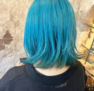 ショート カラー ブリーチ、パーマ 西部笑のヘアスタイル