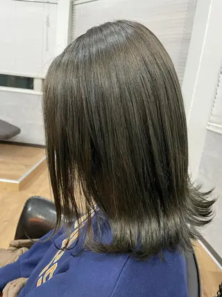 ミディアム SALOWIN心斎橋Suite店所属・ブリーチ毛にもできる 縮毛矯正|鷹司郎のヘアスタイル