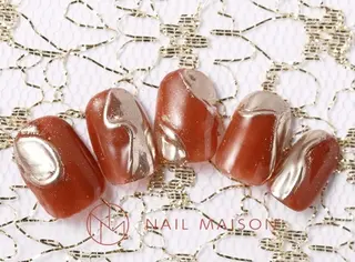 ネイル T RIRIKAのネイルデザイン