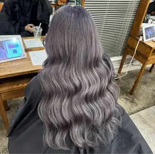 ロング 🎀韓国系ハイトーン カラーYoko🎀のヘアスタイル