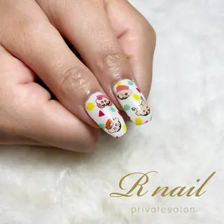 ネイル R nailのネイルデザイン