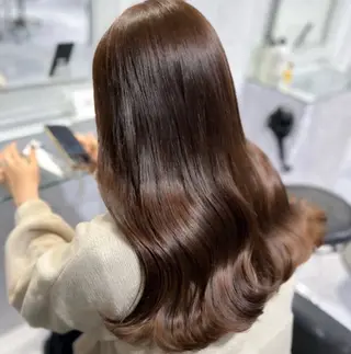 ロング カラー 🫧うる艶トレンド 🫧透明感カラーのヘアスタイル