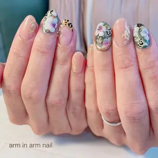 ネイル arm in arm ︎✿Yamamotoのマツエク・マツパデザイン