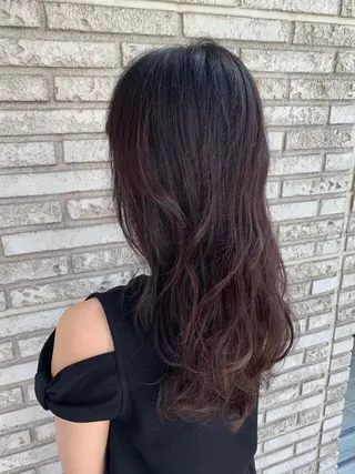 ロング カラー オチ ハナのヘアスタイル