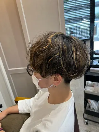 ショート カラー パーマ 南雲 由麻のヘアスタイル