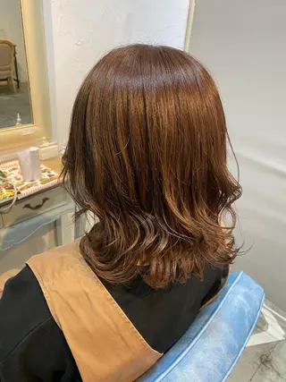 ミディアム 丸山 純奈のヘアスタイル