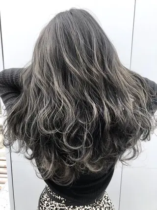 カラー Ash 店長　山下達也のヘアスタイル