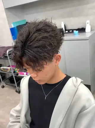 ヘアアレンジ メンズ フェザーオーダー Ｎｏ．1美容師のヘアスタイル