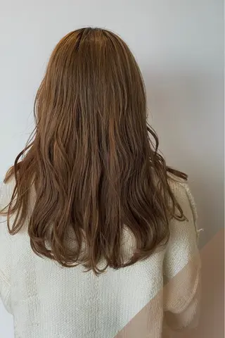 ロング カラー 菊地 紗矢のヘアスタイル