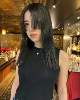 ロング カラー haco＋所属・圧倒的デザイン力 店長🎨RENAのヘアスタイル