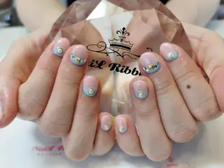 ネイル ネイルリボン 受付スタッフのネイルデザイン