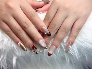 ネイル Cocotté所属・Yamaguchi Anjiのネイルデザイン