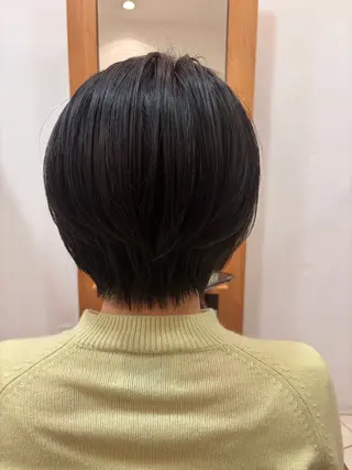 ショート シンセティックヘアデザイン所属・吉井 愛のヘアスタイル