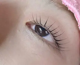 マツエク・マツパ トータルビューティー サロン・Ｎの眉毛・アイブロウイメージ