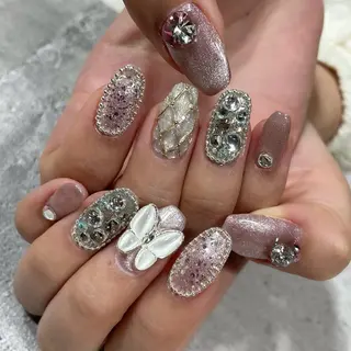 ネイル 東 千夏のネイルデザイン