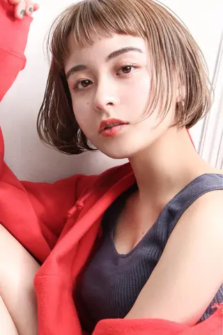 ショート カラー 秋葉 玲唯のヘアスタイル