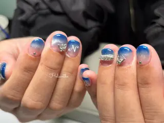 ネイル Helianthe所属・NAILARTIST MIKAのネイルデザイン