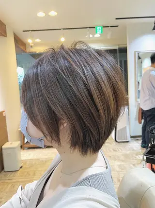 ショート カラー 【垢抜け大人髪】 TIARA西山のヘアスタイル