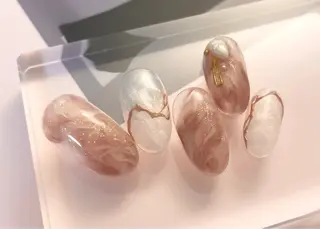 ネイル atelier fig所属・💐 SATSUKIのネイルデザイン