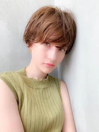 ショート カラー 🉐レイヤー/塩見 弘樹🉐渋谷のヘアスタイル