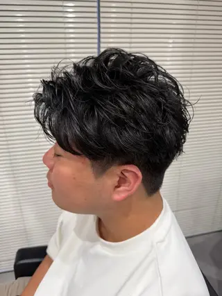 ショート パーマ メンズ ユウ🪄 パーマ指名No1のヘアスタイル