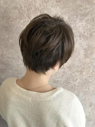 ミディアム due hair 京都駅前店 MILBON オージュア認定サロン【デューヘアー】所属・ハイトーンブリーチ 土坂　由志【京都】のヘアスタイル