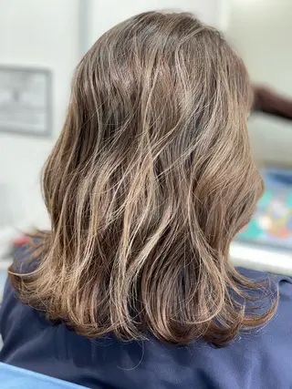 セミロング カラー Snaly カラー特化ページのヘアスタイル