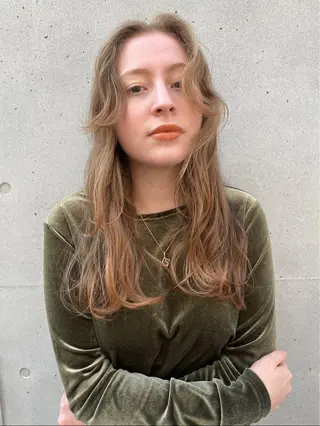 ロング カラー 渋谷 留菜のヘアスタイル