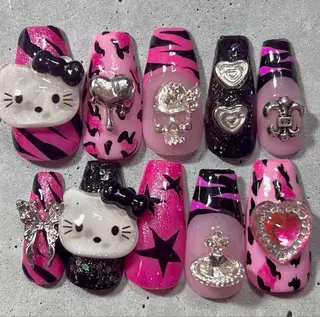 ネイル Lee Nailsのネイルデザイン