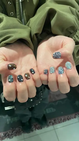 ネイル Yukino /シンプル/個性派のネイルデザイン