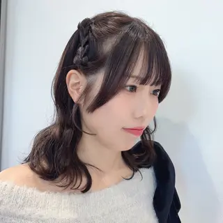 ミディアム ヘアアレンジ Ayu🍯/栄/ブ リーチカラー/ヘアメのヘアスタイル