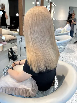 ミディアム カラー rina／ベージュ ワンホン/韓国ヘアのヘアスタイル