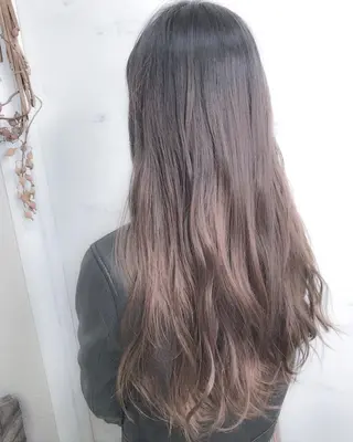 ロング カラー BOX mico.のヘアスタイル