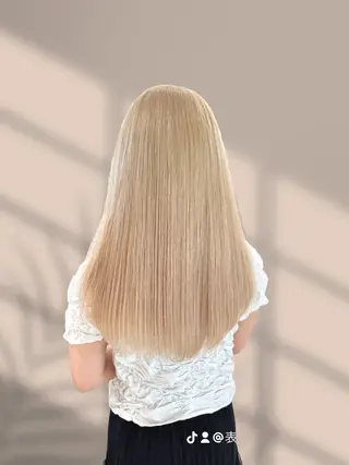 ロング 表参道店大人っぽ ブラウン🪞TOWAのヘアスタイル