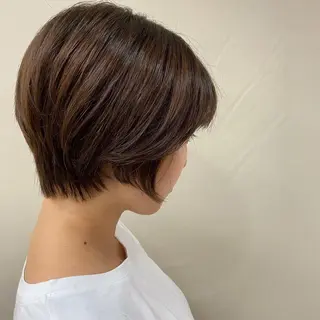 ショート ambellir 山本伽椰のヘアスタイル