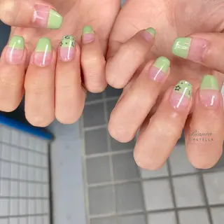ネイル Mojyam nail所属・松本 実咲のネイルデザイン