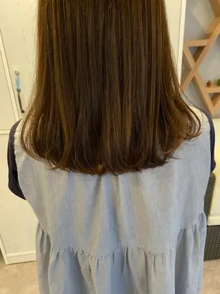 ミディアム カラー ELLE&SALLY 石野のヘアスタイル