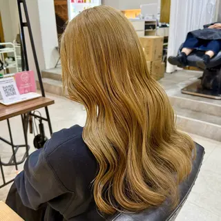 ロング カラー 惣木 菜穂のヘアスタイル