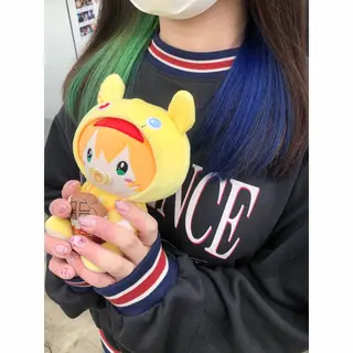 セミロング カラー 推しカラー✨ オタク美容師ユウカのヘアスタイル