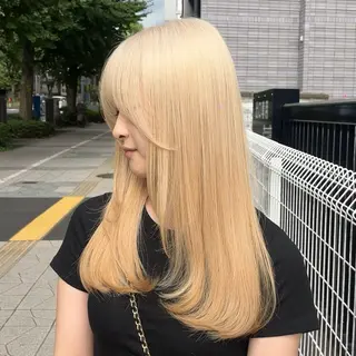 ロング W所属・ko toのヘアスタイル