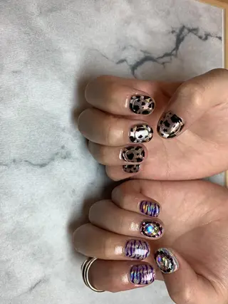 ネイル ネイルリボン 受付スタッフのネイルデザイン