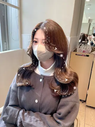 セミロング アフロートディル表参道店所属・艶髪カラー/レイヤー カット/表参道　寺崎のヘアスタイル