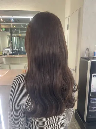 ロング lift by mag所属・ユナ ナチュラル／透明感のヘアスタイル