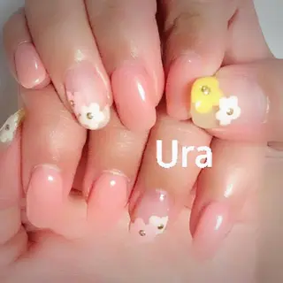 ネイル UrakoNail 《nail》のネイルデザイン