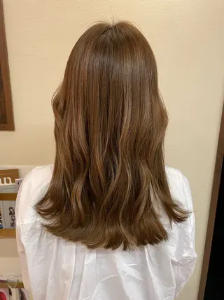 セミロング カバーヘアブリス上尾店所属・飯田 萌友のヘアスタイル