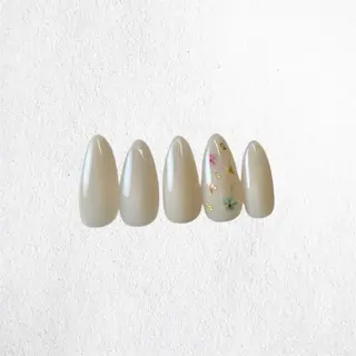 ショート watanabe miyuuのネイルデザイン