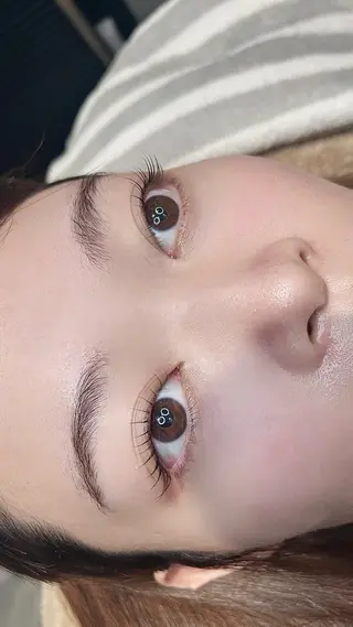 マツエク・マツパ 🇰🇷束感まつパ/ 美眉🍒ྀི心斎橋のマツエク・マツパデザイン